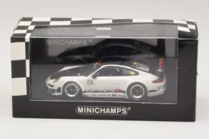Porsche 911 997 GT3 RSR #9 Presentation 2009 Minichamps 1:43 400096909 Kov – obrázek 4 z 4