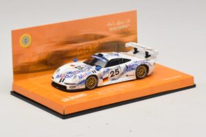 Porsche 911 GT1 #25 B. Wollek / T. Boutsen / H-J. Stuck 24 Hours of Le Mans 1996 Minichamps 1:43 403966625 Kov – obrázek 2 z 5