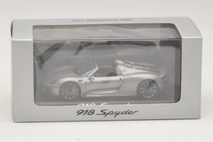 Porsche 918 Spyder Šedá Metalíza Minichamps 1:43 WAP0201000E Kov – obrázek 4 z 4