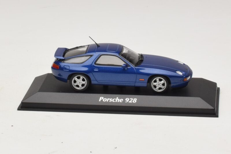 Porsche 928 Modrá Metalíza Maxichamps 1:43 Porsche 928 Modrá Metalíza Maxichamps 1:43 940068101 Kov