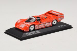 Porsche 962 IMSA #8 A.J. Foyt / B. Wollek 12 Hours of Sebring 1985 Minichamps 1:43 400856508 Kov – obrázek 2 z 4