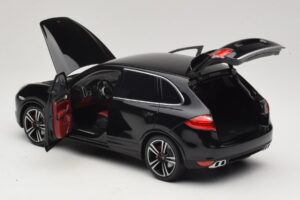 Porsche Cayenne Turbo S 92A Černá Metalíza Minichamps 1:18 110062100 Kov – obrázek 5 z 8