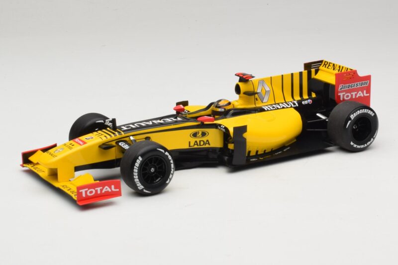 Renault R30 Showcar #11 R. Kubica F1 2010 Minichamps 1:18 150100081 Kov