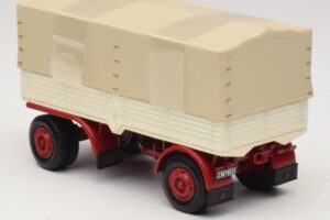 Nákladní Přívěs Plachta Bílý Červený Minichamps 1:43 439159096 Kov – obrázek 5 z 6