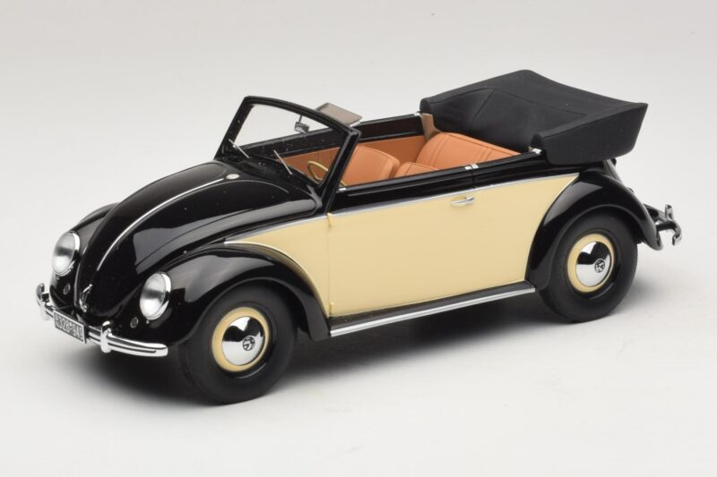 Volkswagen Beetle Kabriolet Černá Krémová Minichamps 1:18 Volkswagen Beetle Kabriolet Černá Krémová Minichamps 1:18 107054131 Pryskyřice