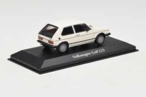 Volkswagen Golf GTI Mk1 Bílý Maxichamps 1:43 940055171 Kov – obrázek 2 z 4