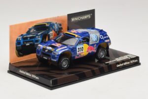 Volkswagen Race Touareg Red Bull #310 J. Kleinschmidt / F. Pons Dakar Rally 2005 Minichamps 1:43 436055310 Kov – obrázek 2 z 5