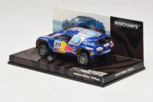 Volkswagen Race Touareg Red Bull #317 Gordon / von Zitzewitz Dakar Rally 2005 Minichamps 1:43 436055317 Kov – obrázek 3 z 5