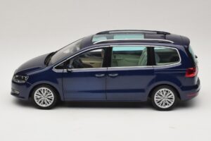 Volkswagen Sharan Blue Metallic Minichamps 1:18 110051000 Kov – obrázek 4 z 8