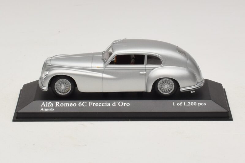 Alfa Romeo 6C 2500 Freccia d'Oro Stříbrný Minichamps 1:43 400120480 Kov