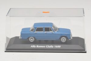 Alfa Romeo Giulia 1600 Modrý Maxichamps 1:43 940120900 Kov – obrázek 4 z 5