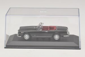 Alfa Romeo Giulia Spider Černý Minichamps 1:43 400120730 Kov – obrázek 4 z 5