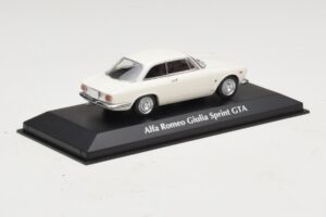 Alfa Romeo Giulia Sprint GTA Bílý Maxichamps 1:43 940120441 Kov – obrázek 2 z 5