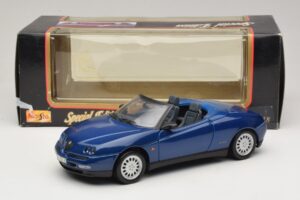 Alfa Romeo Spider 916 Modrý Maisto 1:18 31831 Kov – obrázek 8 z 8