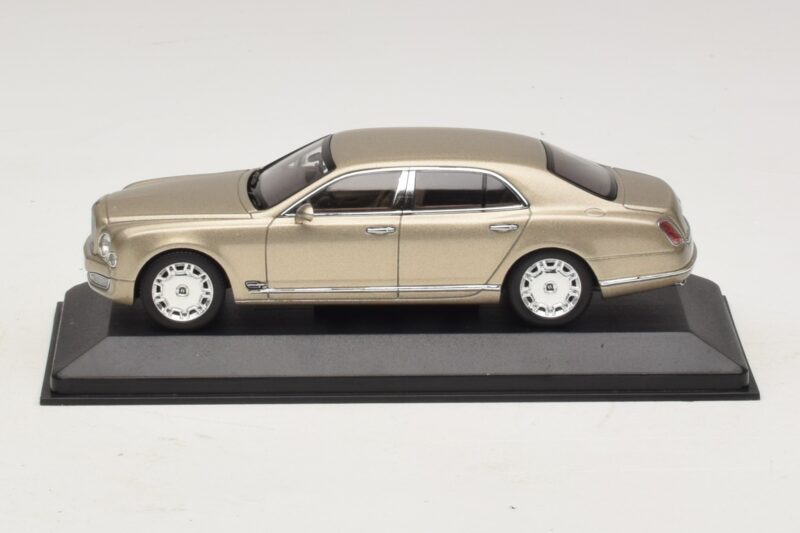 Bentley Mulsanne Zlatá Metalíza Minichamps 1:43 40433 Kov