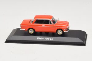 BMW 700 LS Červený Maxichamps 1:43 BMW 700 LS Červený Maxichamps 1:43 940023701 Kov