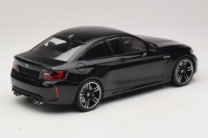 BMW M2 F87 Černá Metalíza Minichamps 1:18 155026100 Kov – obrázek 2 z 6