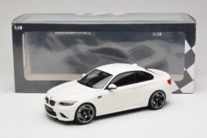 BMW M2 F87 Bílý Minichamps 1:18 155026104 Kov – obrázek 6 z 6