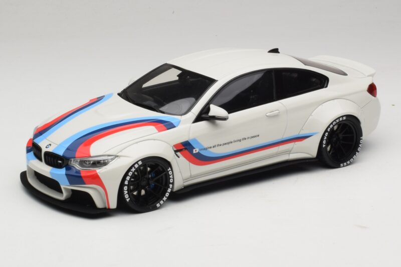 BMW M4 F82 Liberty Walk Náhradní Krabice GT Spirit 1:18 GT067-R1 Pryskyřice