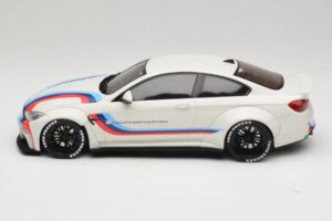 BMW M4 F82 Liberty Walk Náhradní Krabice GT Spirit 1:18 GT067-R1 Pryskyřice – obrázek 3 z 6