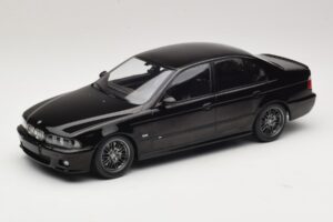 BMW M5 E39 Černý KK-Scale 1:18 BMW M5 E39 Černý KK-Scale 1:18 KKDC181623 Kov