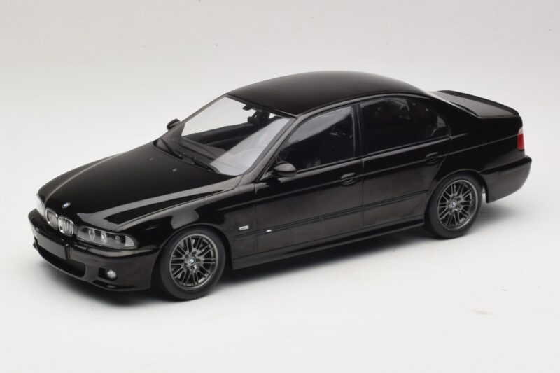 BMW M5 E39 Černý KK-Scale 1:18 KKDC181623 Kov