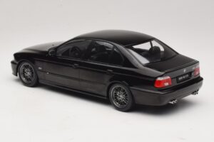 BMW M5 E39 Černý KK-Scale 1:18 KKDC181623 Kov – obrázek 5 z 6