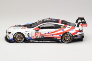 BMW M8 GTE #25 BMW Team RLL B. Auberlen / A. Sims 6 Hours of Watkins Glen 2018 Minichamps 1:18 155182995 Kov – obrázek 3 z 6