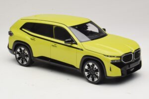 BMW XM G09 Žlutý Minichamps 1:18 110023302 Kov – obrázek 6 z 8