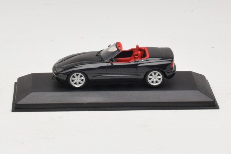 BMW Z1 Tmavě Zelená S Červeným Interiérem Minichamps 1:43 BMW Z1 Tmavě Zelená S Červeným Interiérem Minichamps 1:43 BMW021 Kov