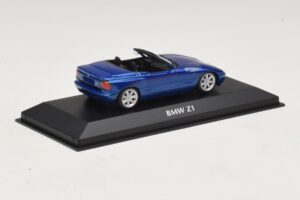 BMW Z1 E30 Modrá Metalíza Maxichamps 1:43 940020101 Kov – obrázek 2 z 5