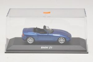 BMW Z1 E30 Modrá Metalíza Maxichamps 1:43 940020101 Kov – obrázek 4 z 5