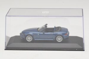 BMW Z3 E36/7 1.8 M Package Modrý Náhradní Krabice Minichamps 1:43 80429411714-R1 Kov – obrázek 4 z 5
