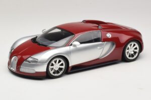 Bugatti Veyron Centenaire Edition Chrome Red Minichamps 1:18 100110851 Kov