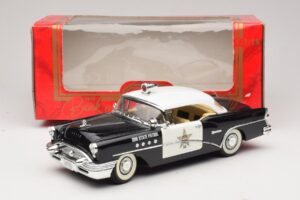 Buick Century Sun State Patrol Mira 1:18 6118 Kov – obrázek 8 z 8