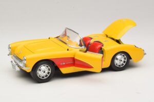 Chevrolet Corvette C1 Kabriolet Žlutý Červený Bburago 1:18 3034-M2 Kov – obrázek 2 z 8