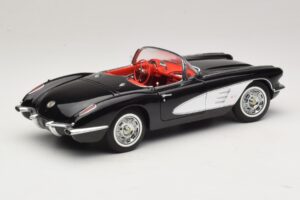 Chevrolet Corvette C1 Tuxedo Black AUTOart 1:18 71142 Kov – obrázek 3 z 8