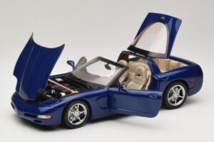 Chevrolet Corvette C5 Commemorative Edition Modrý AUTOart 1:18 71157 Kov – obrázek 2 z 9
