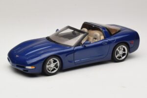 Chevrolet Corvette C5 Commemorative Edition Modrý AUTOart 1:18 71157 Kov – obrázek 3 z 9