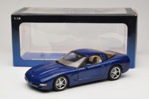 Chevrolet Corvette C5 Commemorative Edition Modrý AUTOart 1:18 71157 Kov – obrázek 9 z 9