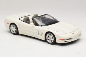 Chevrolet Corvette C5 Kabriolet Bílý Bburago 1:18 3076-P1 Kov – obrázek 6 z 8