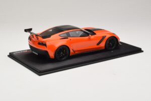 Chevrolet Corvette C7 ZR-1 High Voltage Tint TopSpeed 1:18 TS0147 Pryskyřice – obrázek 2 z 6