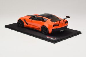 Chevrolet Corvette C7 ZR-1 High Voltage Tint TopSpeed 1:18 TS0147 Pryskyřice – obrázek 5 z 6