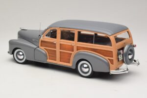 Chevrolet Fleetmaster Woody Šedý Maisto 1:18 31854 Kov – obrázek 7 z 8