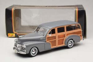 Chevrolet Fleetmaster Woody Šedý Maisto 1:18 31854 Kov – obrázek 8 z 8