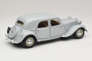 Citroen 15CV Six Šedý Maisto 1:18 31837 Kov – obrázek 3 z 8