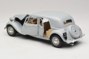 Citroen 15CV Six Šedý Maisto 1:18 31837 Kov – obrázek 5 z 8