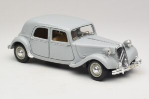 Citroen 15CV Six Šedý Maisto 1:18 31837 Kov – obrázek 6 z 8