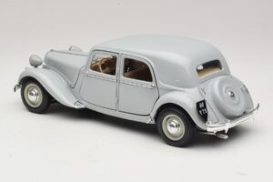 Citroen 15CV Six Šedý Maisto 1:18 31837 Kov – obrázek 7 z 8