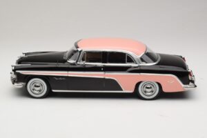 DeSoto Fireflite Sedan Černý & Růžová KK-Scale 1:18 KKDC181542 Kov – obrázek 3 z 6